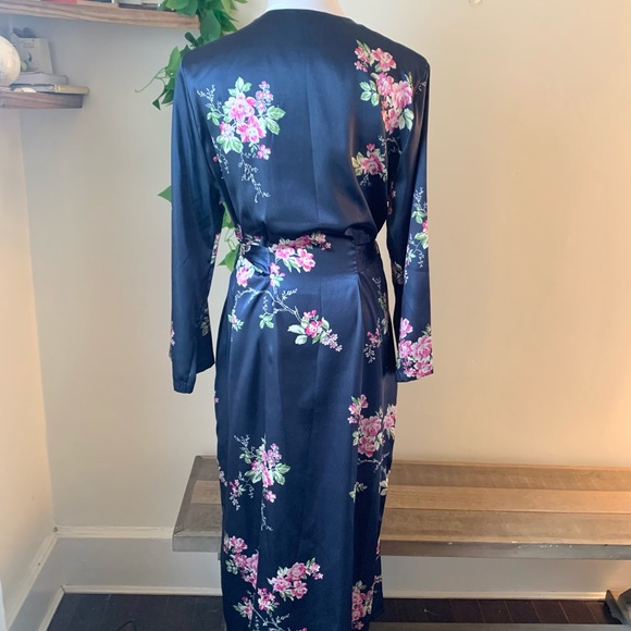 Jones NY Robe - Picture 4 of 6